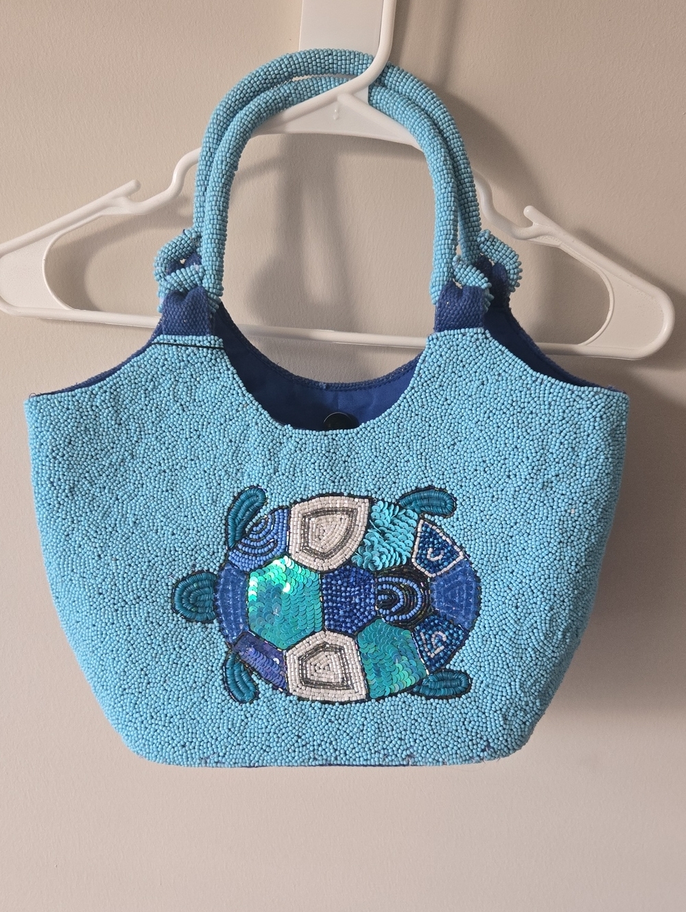 America & Beyond Viral Turti Handbag NWT